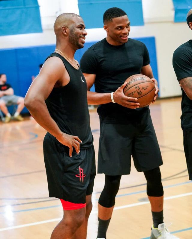 铁树开花，拜仁后卫约纳坦-塔斩获欧冠生涯首球（欧冠处子球到手，拜仁后卫约纳坦-塔终于破荒）